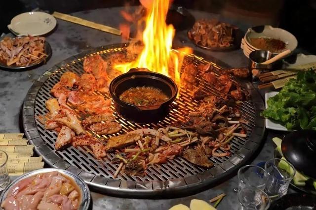 有文化底蕴的传统美食-火盆烧烤
